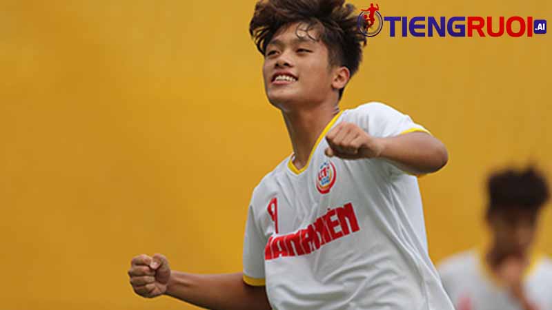 Chi tiết về sự nghiệp chơi bóng của cầu thủ Nguyễn Quốc Việt 